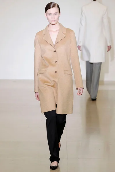 Look 5